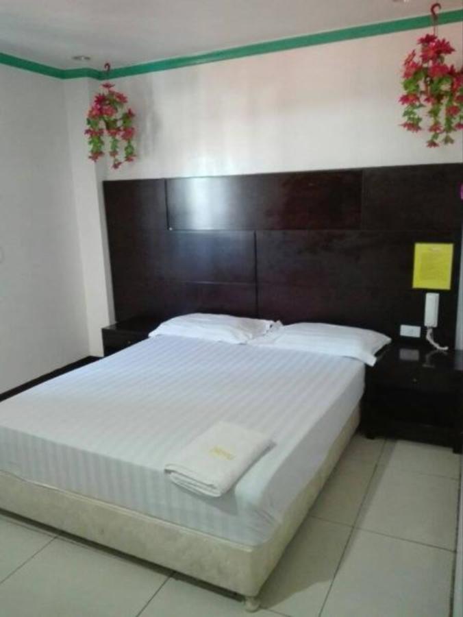 Asia Novo Boutique Hotel - Kalibo Exteriör bild